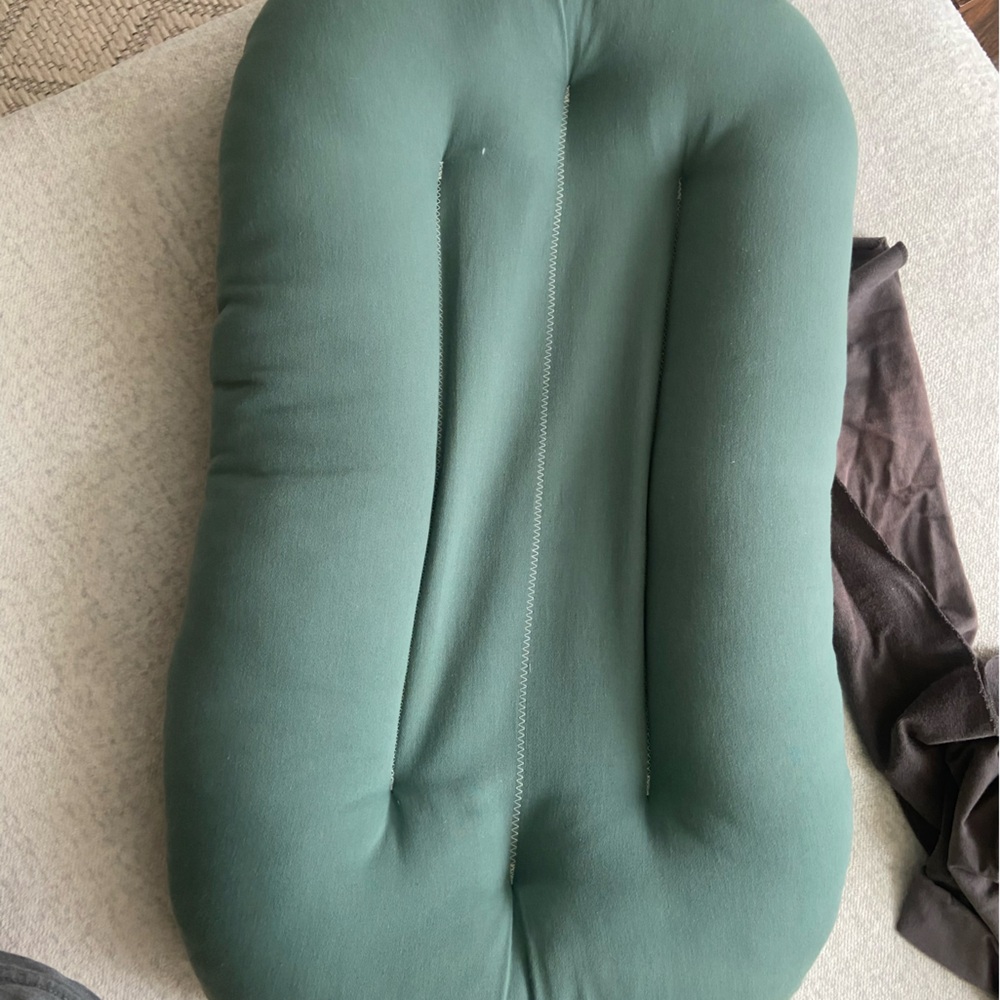 snuggle me lounger